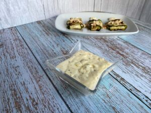 Salsa de queso y avellanas