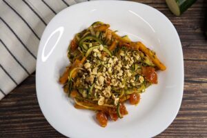 Espaguetis de calabacín estilo Thai