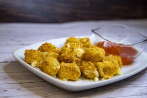 Dados de mozzarella crujientes y saludables