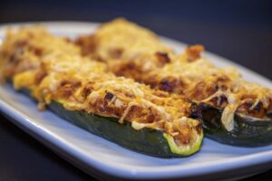 Calabacín relleno de atún